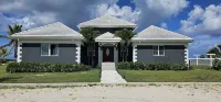 Pelican Beach Villa # 2 Hotel dekat Parrot Cay
