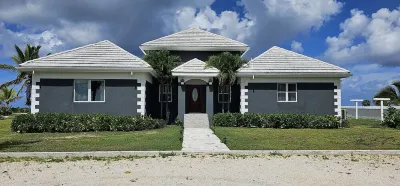 Pelican Beach Villa # 2 Hotel in zona Cottage Pond