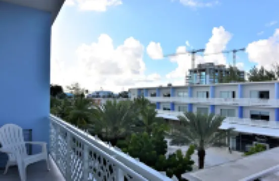 Luxury Modern 1BR Apt near 7Mile Beach