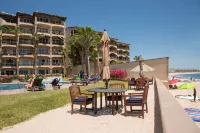 Surf & Stay; Beachfront Condo Steps from Sand - Heated Hot tub -Pool-Pickleball