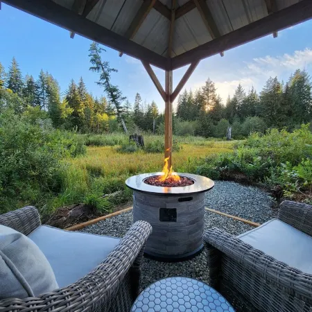 Private Hideaway, Wetland Views! Heather Cottage