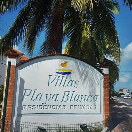 2 min to the Beach - Home & Garden