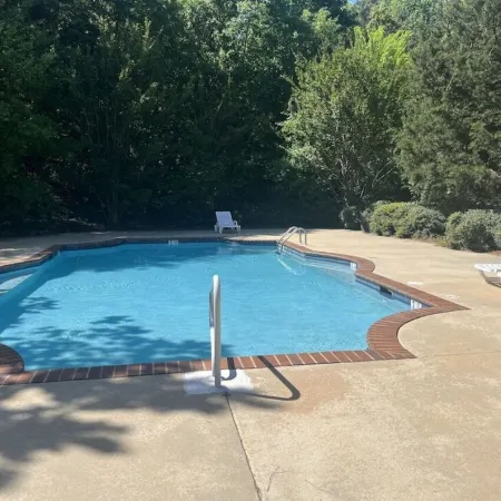 Townhouse 3bd 3.5 bth Auburn, AL Quiet area and pet friendly 1 mile from campus