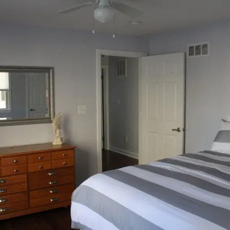 Beach Block - Modern 3BR/2Ba Family Friendly Home