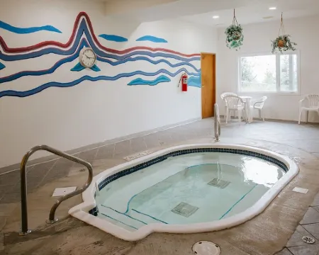 Cozy Mountainside Chalet in Kimberley 金伯利酒店