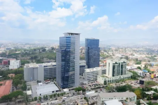 Luxury 3BR Apartment in Astria Hotel a 