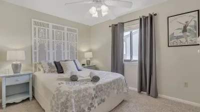 Ocean View Condo on Tybee's scenic North Beach by Lighthouse - Winter Rates! Hotels near Atlantic Beacon Gallery