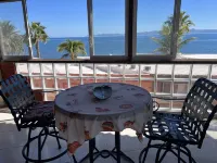 Awesome Top Floor Apartment 320° view of Sea & Mountains