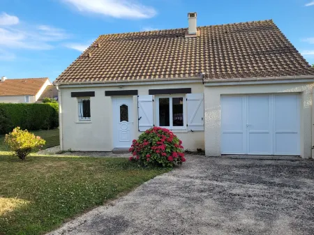 Les Marmots, Maison Individuelle Proche Plage et Commerce Avec Terrain au Calme