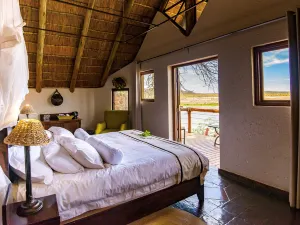 Tau Game Lodge