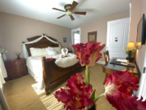 Eagle Rock Bed and Breakfast Hotels in Chemainus