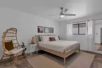 Private pool/Basketball/BBQ/Gameroom/bocce+horseshoe+green space for games