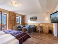 Hotel Alpenpanorama Hotels in Soll