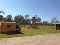 Alexander The Great Motel Hotels in Windsor