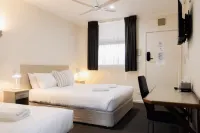 High Street Motel