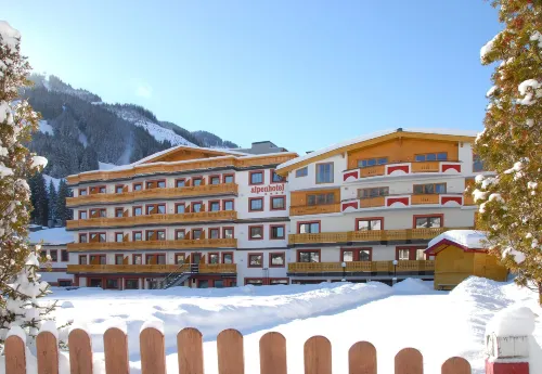 Jufa Alpenhotel Saalbach Hotels in Saalbach