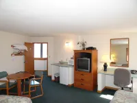 Forty Winks Inn LLC Hotels in West Allis
