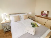 Granary Cottage Hotels in Little Kineton