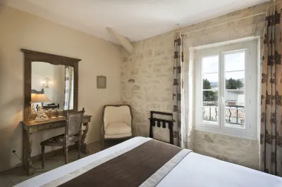Hotel le Mas Saint Joseph Hotels near Domaine Henri Milan