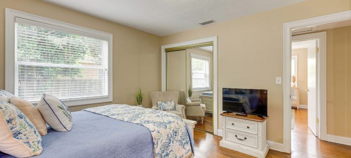 Family Home 5 Mi to Riverwalk & Jaguars Games! Hotels in Duval County