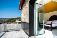 Casa de São Lourenço - Burel Panorama Hotel - Member of Design Hotels