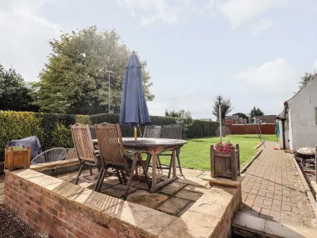 Tivoli Отели в г. Оллертон