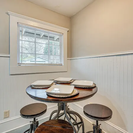 Private Patio! Charming Decatur Oakhurst Bungalow