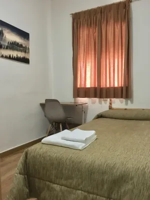 Hostal Santa Barbara - 2-Star