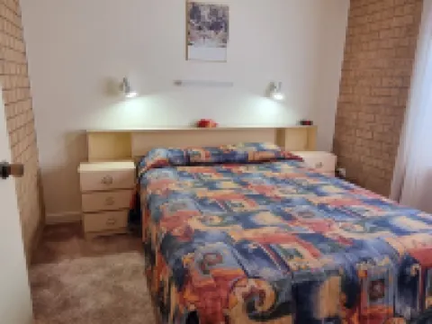 Lone Pine Motel Hotels in Corowa