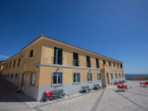 HI Oeiras – Pousada de Juventude Hotels near Praia de Santo Amaro