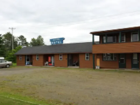 Bear Paw Inn Hotels in Baraga County