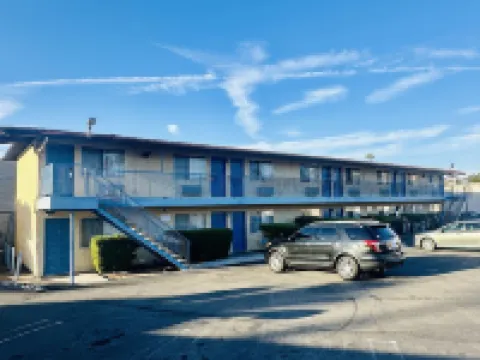 Franciscan Inn Motel Hotels in Vista