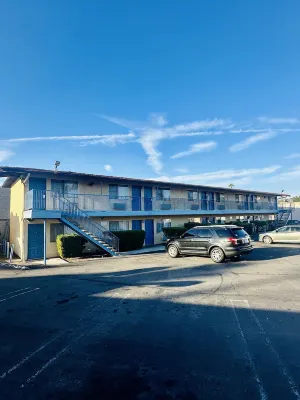 Franciscan Inn Motel Hotels in Vista