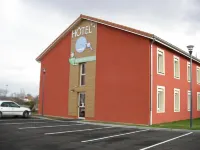 Les Étoiles du Forez Hotels in Savigneux