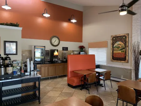 Nichols Inn & Suites