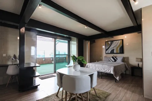 The Tropical Nest Womens Shared Hostel Room