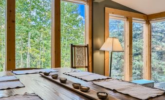 High Altitude Haven 3 Bedroom Home by RedAwning