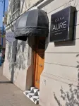 Hotel Casa Aure Hotels near La Moneda Cultural Center