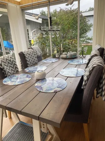 Well equipped summer house near beach consisting of three houses. 10 beds. Отели рядом с достопримечательностью «JAGS Museum»