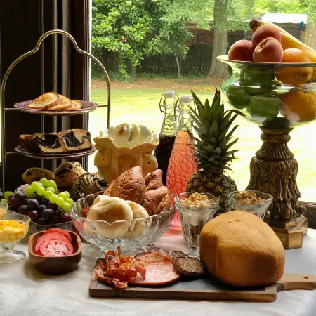 Heritage House Bed & Breakfast - Boutique Adults-Only Inn