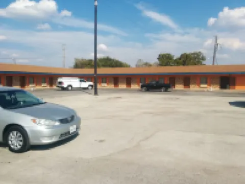 Budget Host Motel Gainesville