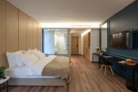 Votre Hotel - balcony