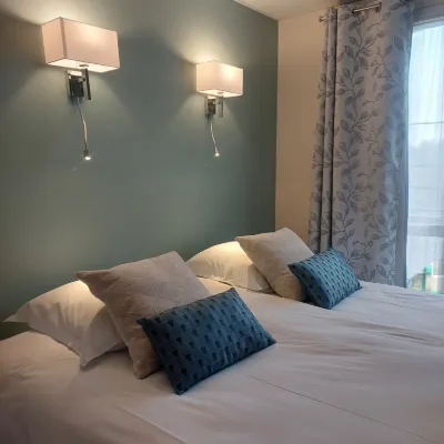 Hôtel le Relais de l'Abbaye Hotels in Saint-Aubin-de-Bonneval
