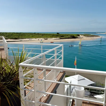 Hôtel la Marine