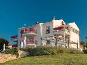 Villa Stefanija Small Boutique Hotel&Restaurant