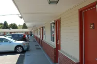 Blue Sky Inn Glens Falls-Saratoga-Lake George