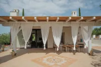 Villa Galeone Stylish design & infinity pool 16mx4m Ostuni