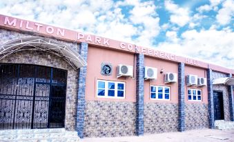 Milton Park Hotel & Resort