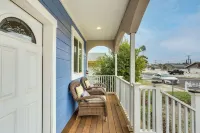 Stunning Clovis Home ~ 1 Mile to Old Town!