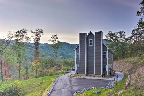 Family Holiday Retreat! Mtn-View Blue Ridge Home - 3-Star